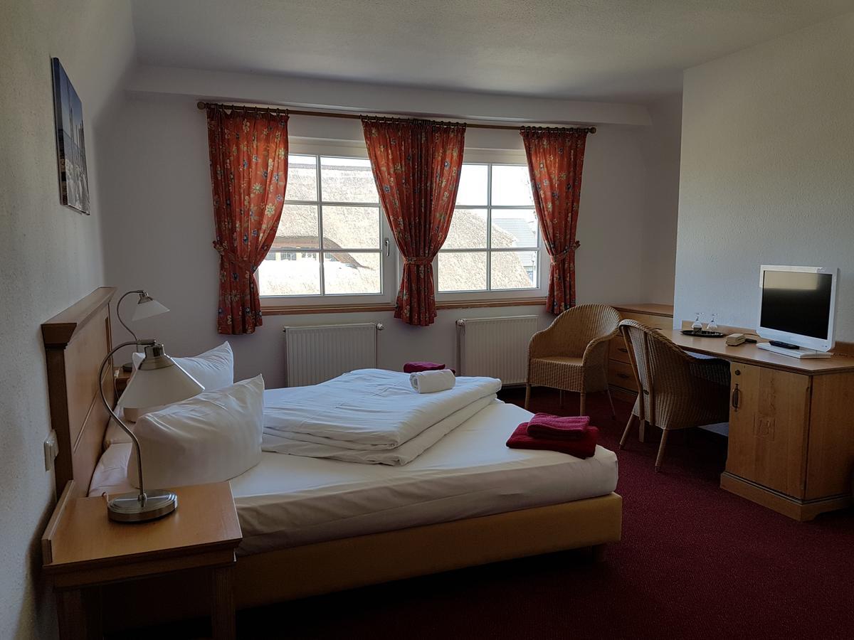 Hotel Alt Wittower Krug Wiek auf Rügen Kültér fotó